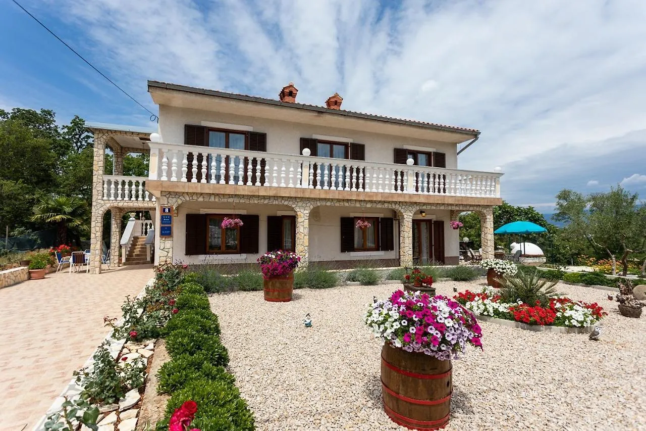 Apartment Dean Klimno Croatia