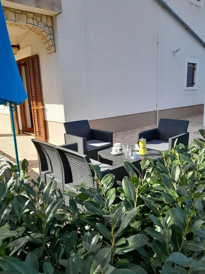 Apartment Dean Klimno Croatia